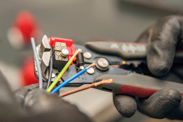 Best Residential Electrician Services  in Harbor Bluffs, FL