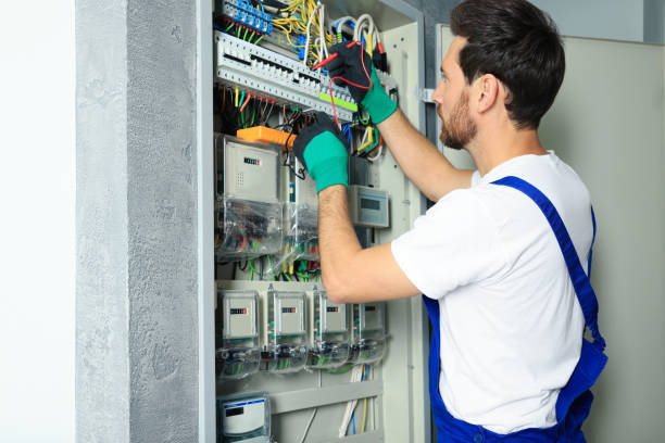 Best Electrician Near Me  in Harbor Bluffs, FL