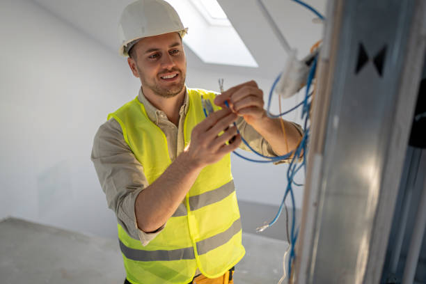 Best Local Electrician Companies  in Harbor Bluffs, FL